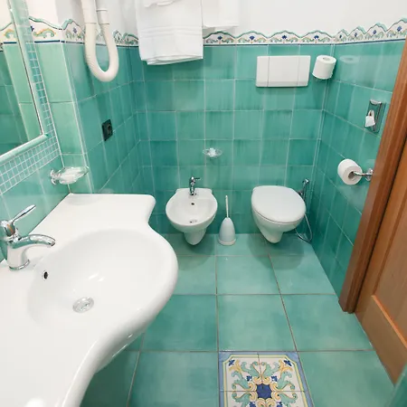 Sirena - Thermae & كازاميتْشيولا تيرمي