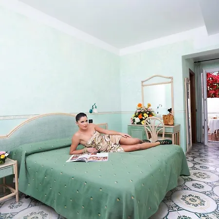 Ξενοδοχείο Sirena - Thermae & 3*